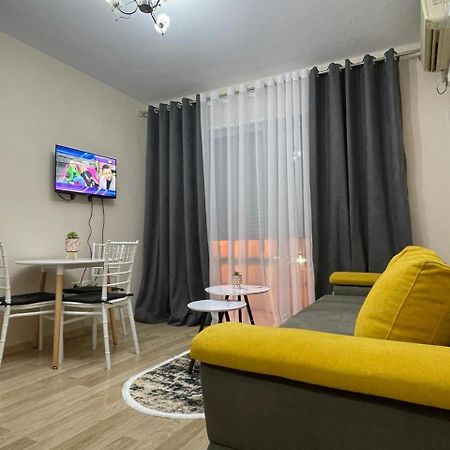 Comfort Apartment City Center Tirana Eksteriør billede